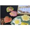 Image 3 : TROPICAL CLAY & MALAMA FLORAL DISHES & WOODEN FISH (10 PCS)
