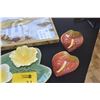 Image 4 : TROPICAL CLAY & MALAMA FLORAL DISHES & WOODEN FISH (10 PCS)