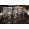 Image 1 : STEMMED WINE GLASSES W/GOLD RIMS (8 PCS)