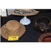 Image 1 : WOVEN HATS (2 PCS) (DOES NOT INCLUDE STAND)