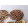 Image 5 : (3) Ashtrays and (3) Trivets