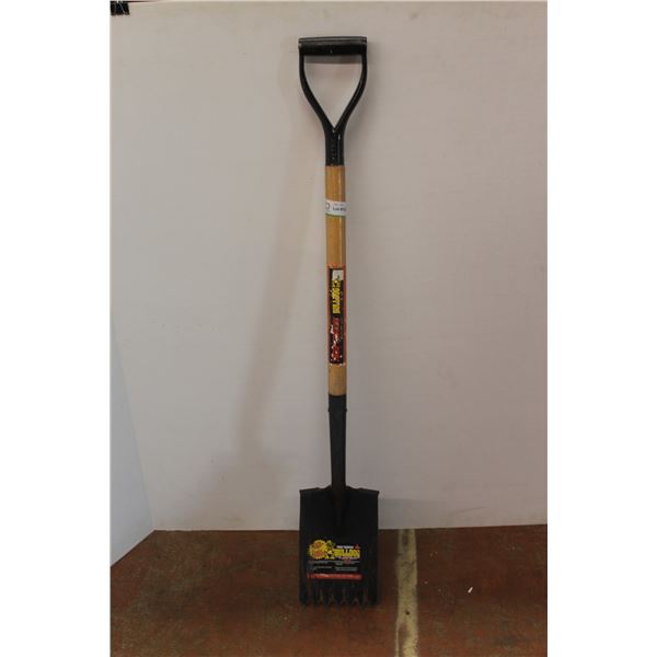 *Bulldog Steel Blade Shovel