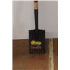 Image 2 : *Bulldog Steel Blade Shovel