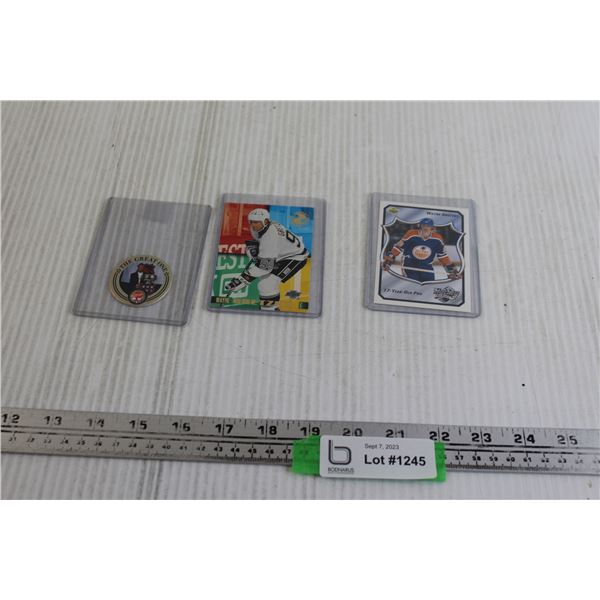 (2) Wayne Gretzky Insert Cards, Art Ross Trophy Wayne Gretzky POG