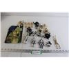 Image 1 : Star Wars Stormtrooper with Battle Damage and Blaster Rifle Rack - Sealed, Assorted Star Wars Figuri