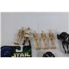 Image 3 : Star Wars Stormtrooper with Battle Damage and Blaster Rifle Rack - Sealed, Assorted Star Wars Figuri