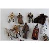 Image 2 : Assorted Star Wars Figurines