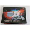 Image 4 : (12) Metal Tobacco / Cannabis Grinders in Box