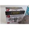 Image 2 : Defiant Motion-Activated Security Light - Sealed, EcoSmart LED Bright White Lightbulbs