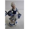 Image 3 : Girl and Boy in Blue and White Decorations