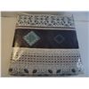 Image 2 : (3) Piece Luxury Quilt Set (New)