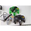 Image 2 : Nintendo64 Game Controllers, Control Deck and California Speed N64 Game Cartridge