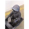 Image 3 : **Kids Fishing in Boat Statue - 15lb