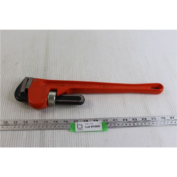 Heavy Duty Pipe Wrench - 450mm, 16 1/2  Long