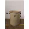 Image 1 : *Alberta Potteries 10 Gallon Crock (Cracked)
