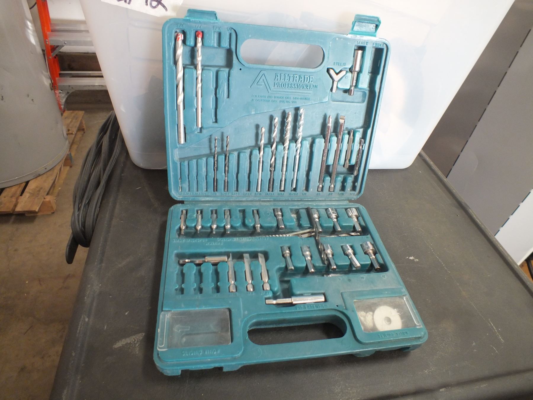 Small Bit Set