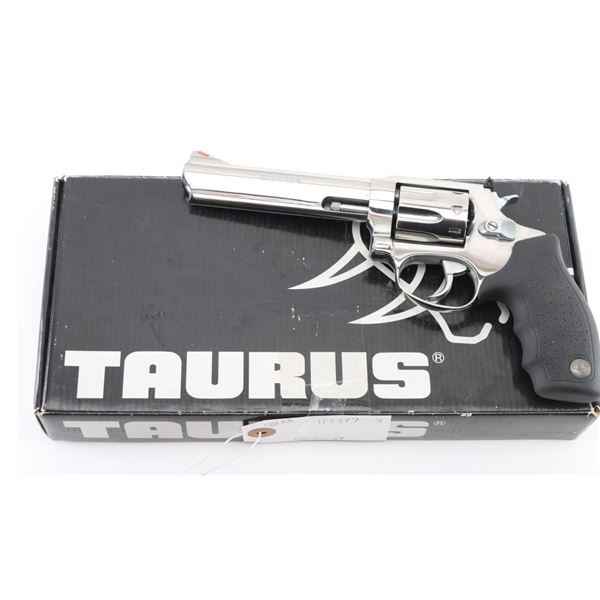 Taurus .22 Mag. SN: VB72789
