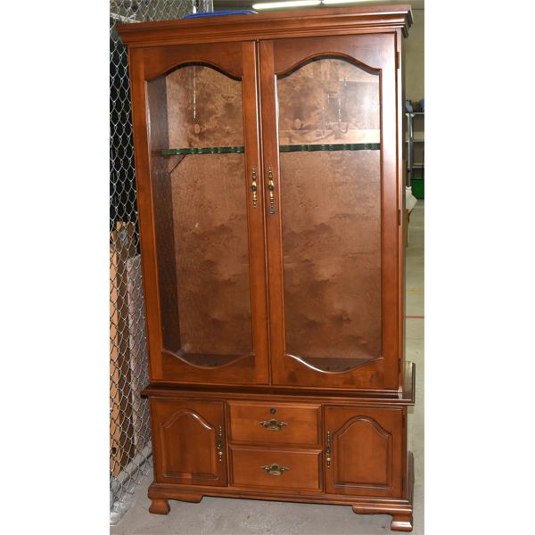Wooden 10-Gun Display Case*