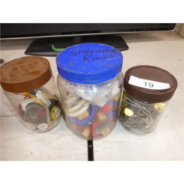 spreader rings, buttons, keys/key rings
