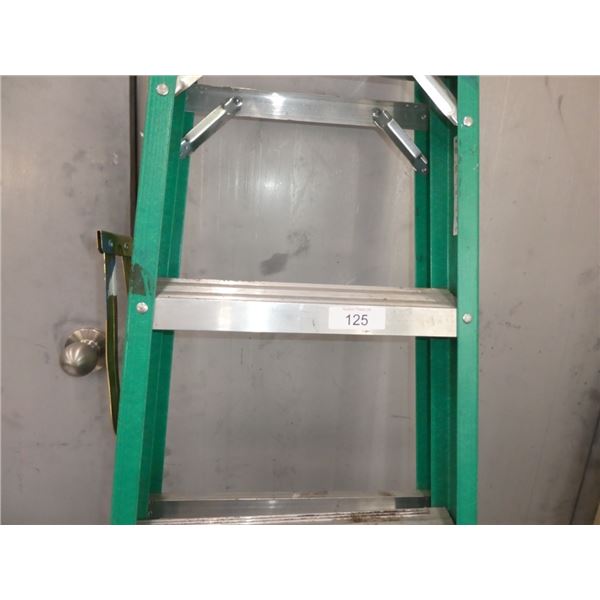 aluminum 6-foot step ladder