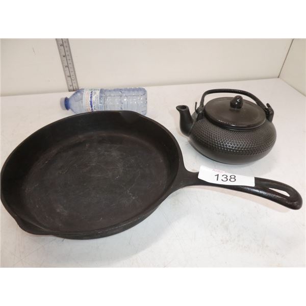 cast iron 10.5" skillet & kettle