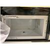 Image 2 : *TESTED WORKING* SAMSUNG 1000W OVER THE RANGE MICROWAVE OVEN (SOME PHYSICAL DAMAGE ON TOP REAR