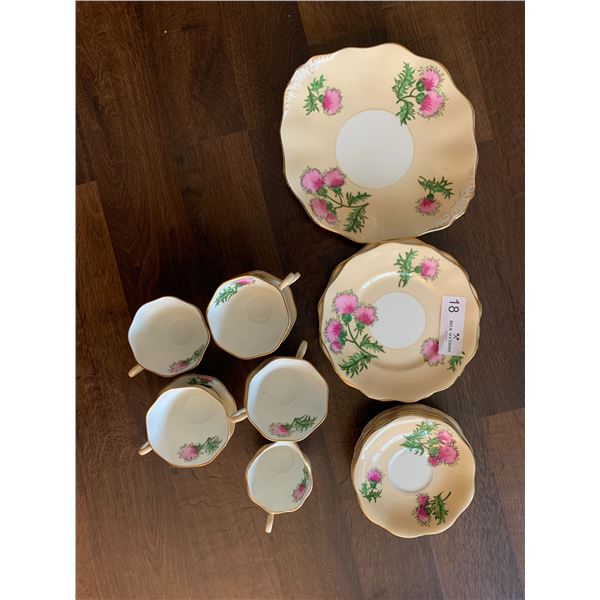 Foley Bone China Approx. 20pcs