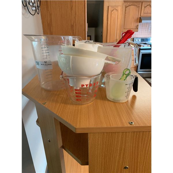Assorted Measuring Cups