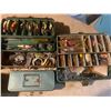 Image 2 : 3 Vintage Tackle Boxes: Small, Medium, Large