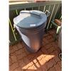 Image 1 : Large Rubbermaid Garbage Can w/ Wheels