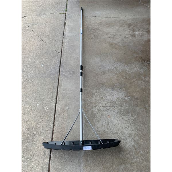 Extendable Roof Snow Shovel