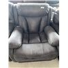 Image 1 : Gray Electric Power Recliner With USB Port