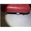 Image 3 : Red Leatherette Curved Chaise Lounge