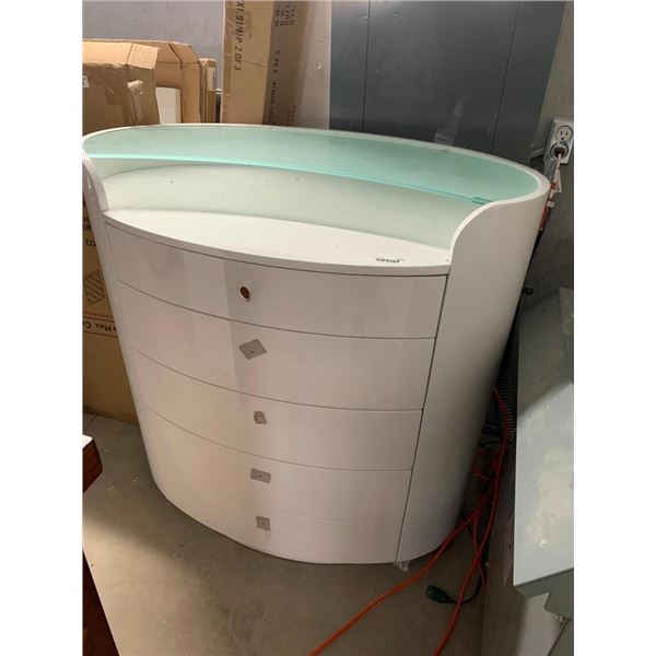 5 Drawer White Oval Dresser