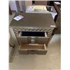 Image 2 : 2 Drawer Night Stand