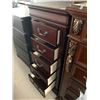 Image 2 : Davis Int'l Gentlemens 5 Drawer Solid Wood front Dresser