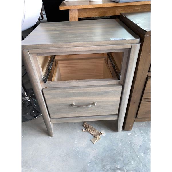 2 Drawer Night Stand (Missing Top Drawer)