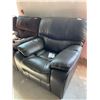 Image 1 : Black Leather Stitched Overstuffed Power Recliner