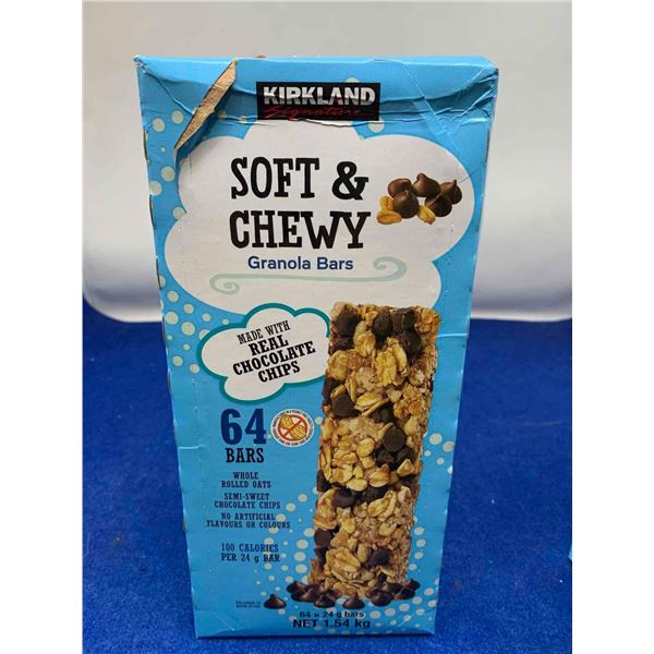 Kirkland Soft & Chewy Granola Bars (64 x 24g)
