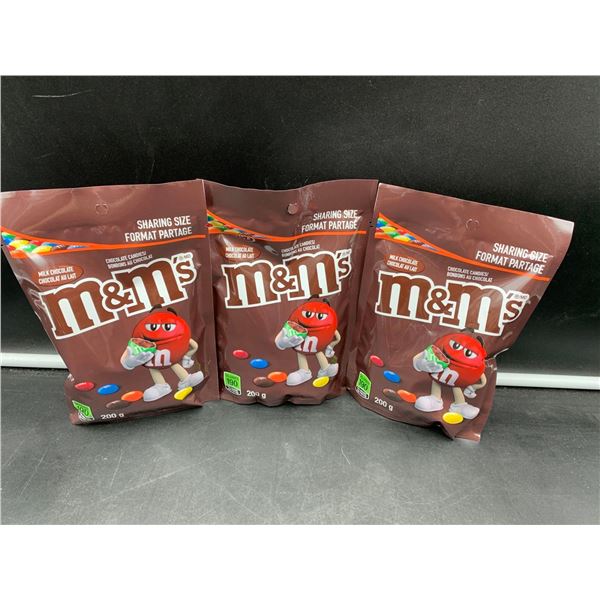 Milk Chocolate M&M's Candy (3 x 200g)