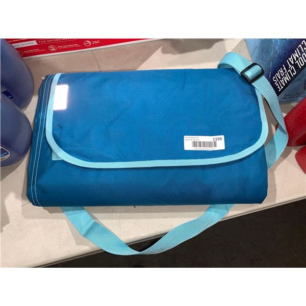 Lightspeed Outdoors Oversized Waterproof Blanket