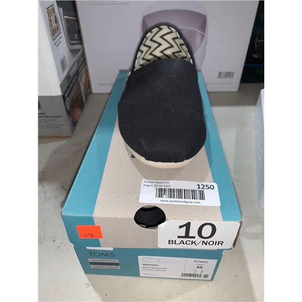 Tom's Ladies Size 10 Black Slip On shoes