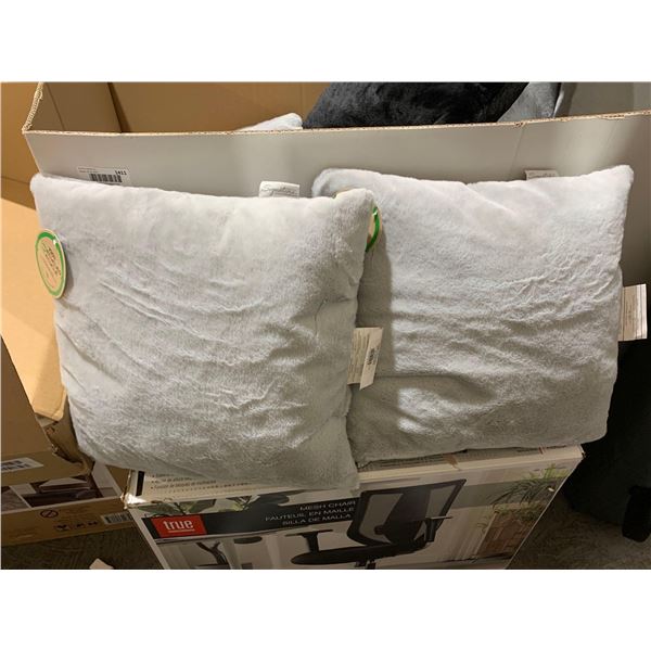 Signature Lot of 2 NEW Plush Grey Accent Pillows