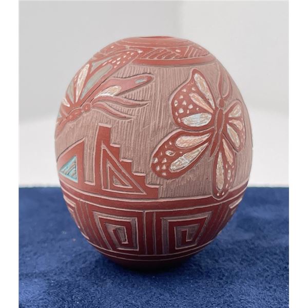 Sasha Bluesky Sgraffito Navajo Indian Seed Pot