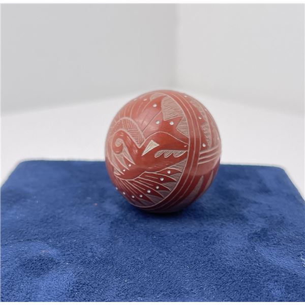 Sasha Bluesky Sgraffito Navajo Indian Seed Pot