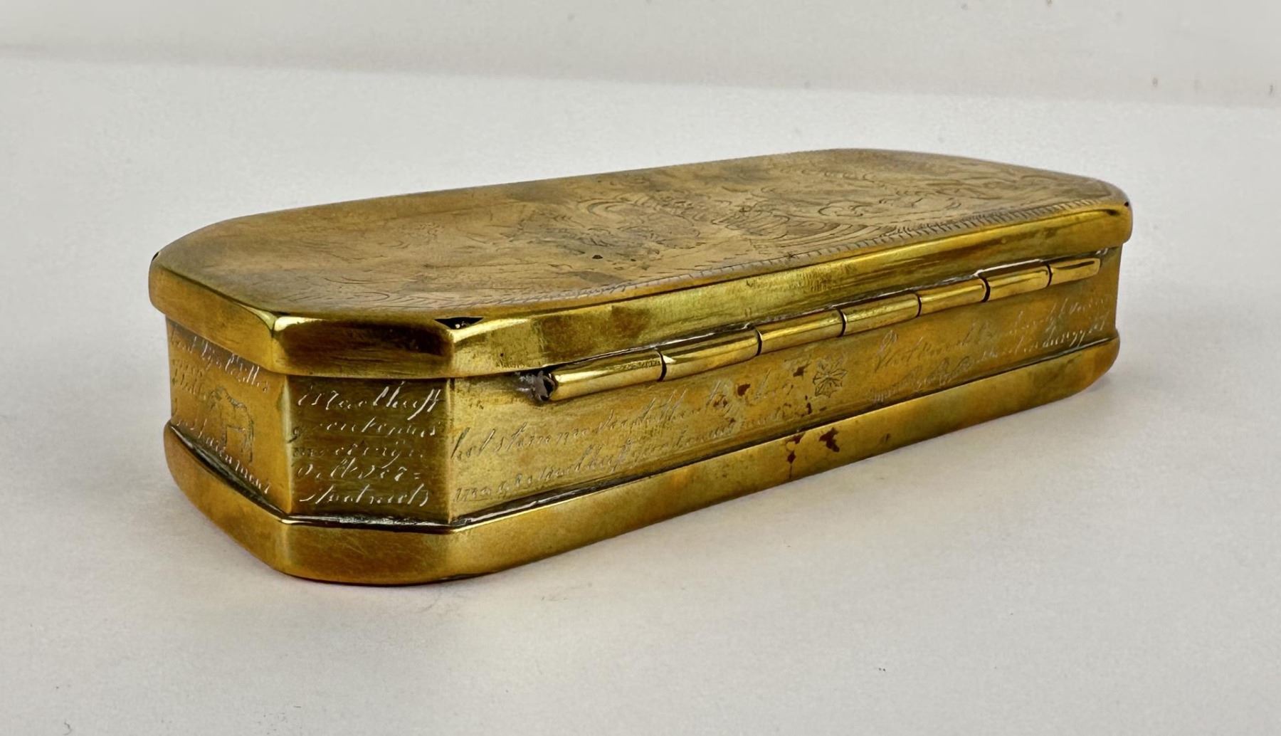 Antique Dutch Brass Snuff Tobacco Box
