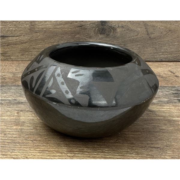 Santa Clara Pueblo Indian Pot