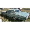 Image 4 : 1966 Ford Thunderbird Barn Find Car