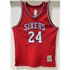 Image 2 : Bobby Jones Sixers Autographed Jersey