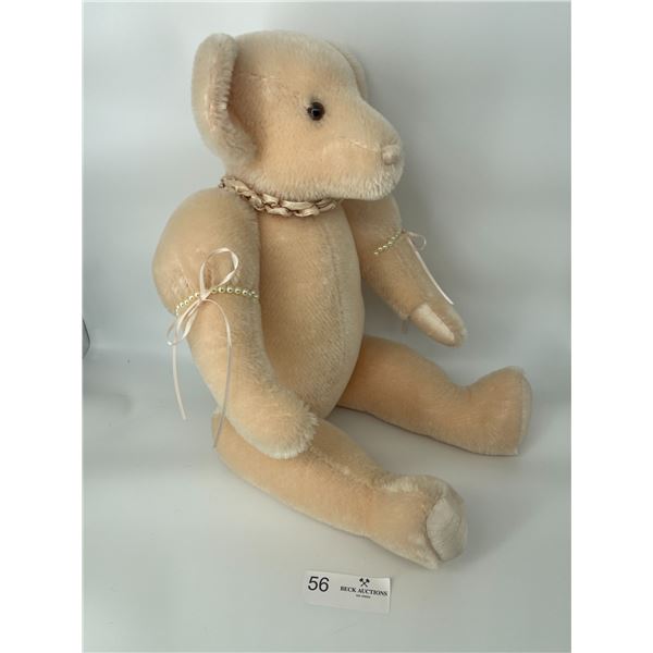 Gund Canterbury Bear 16T Duchess